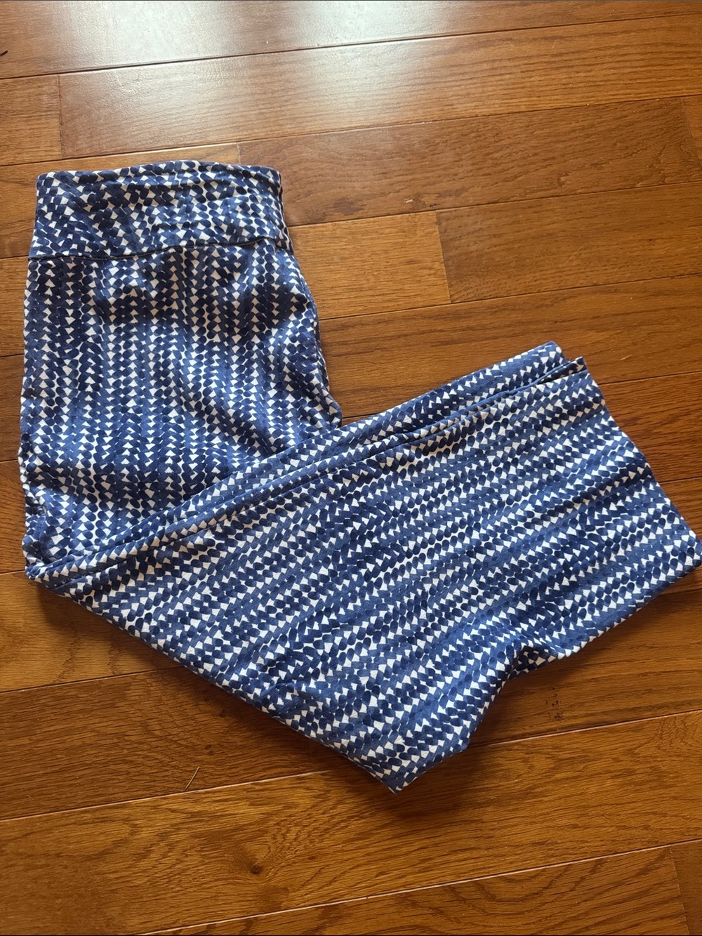 Navy and White Patterned Cropped Pants